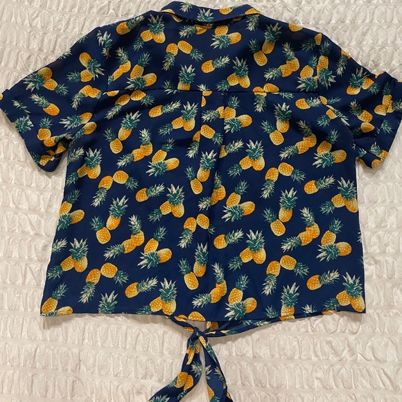 🌟Lily White 🍍Tie Front Pineapple Print Short Sleeve Button Down Shirt Size L - Picture 6 of 11